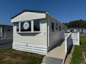 Solent Breeze, 2 Bed 6 Berth Caravan With Side Decking Unlimited Wifi Ref 38219Sb